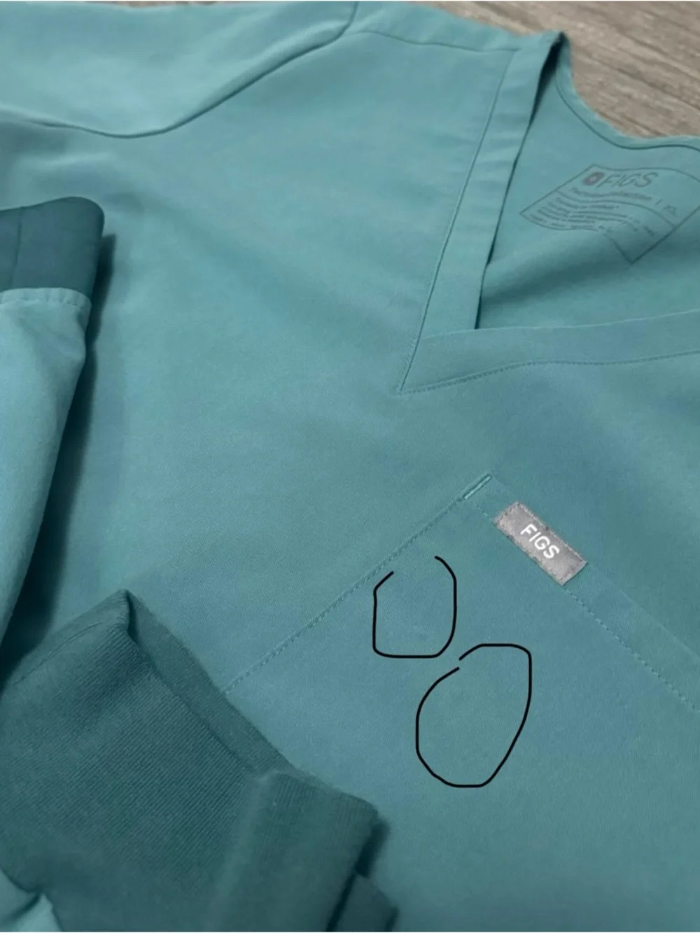 Figs Teal Medical Scrub Top and Jogger Pants - Picture 2 of 3